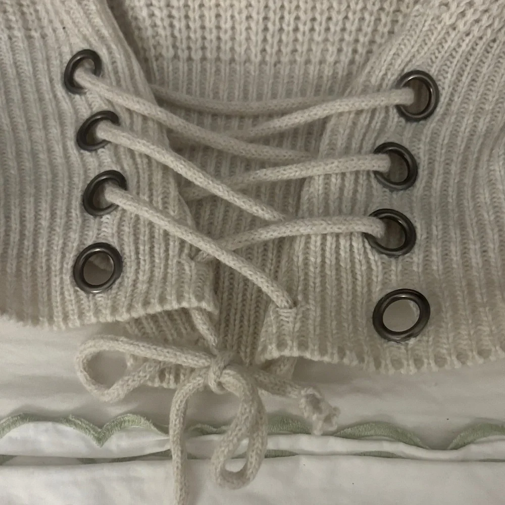 Miracle Women's Cream Sweater Cozy Cottagecore Medium - Picture 3 of 6